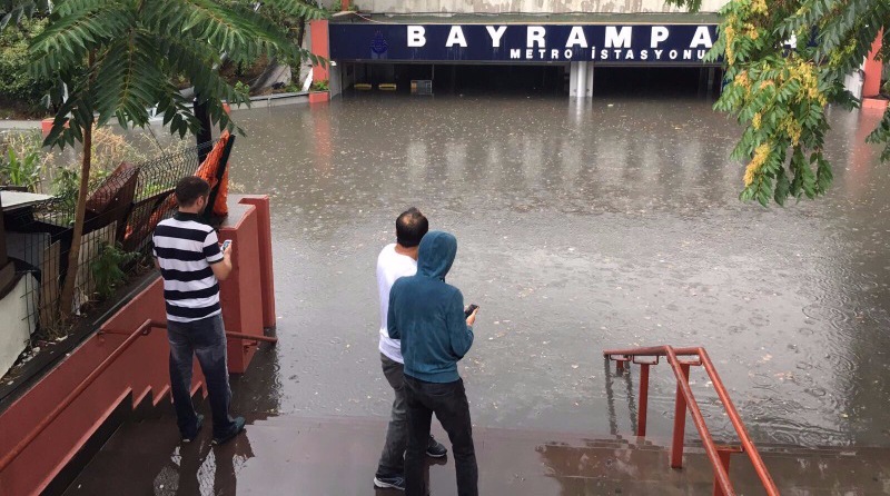 Fotoğraflarla İstanbul’daki sel felaketi 8