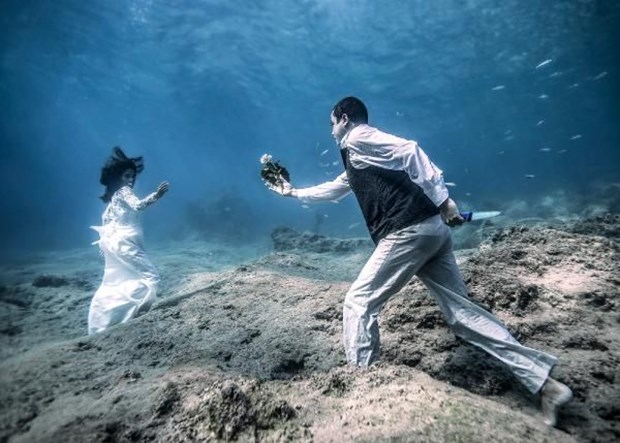 Su altından "Kadına Şiddet" fotoğrafları 4