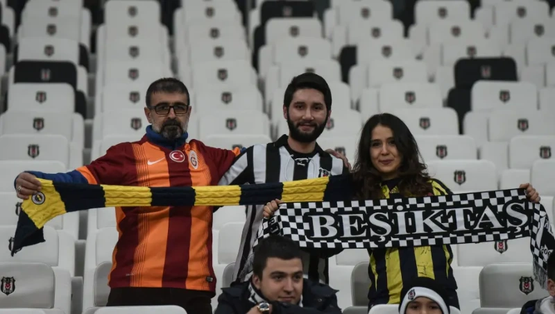 En fazla taraftarı olan takım Galatasaray, en fanatik taraftar Trabzonspor'da 8