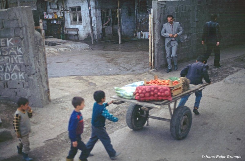 Fotoğrafçı Hans Peter Grumpe'nin objektifinden 90’larda Diyarbakır 18