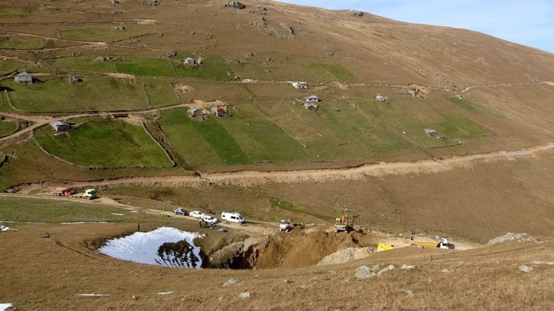 12 bin yıllık Dipsiz Göl define kazısı ile kurutuldu 6