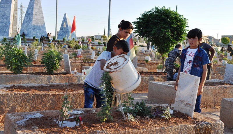 Kobani’de hüznün ve sevincin bayramı 3