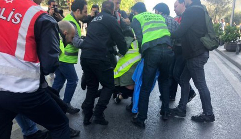 Taksim'e yürümek isteyenlere polis müdahalesi: 127 gözaltı 1