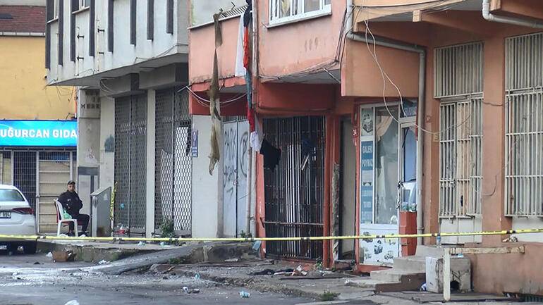 Kadıköy'de patlama sonucu üç kişinin öldüğü bina havadan görüntülendi 1