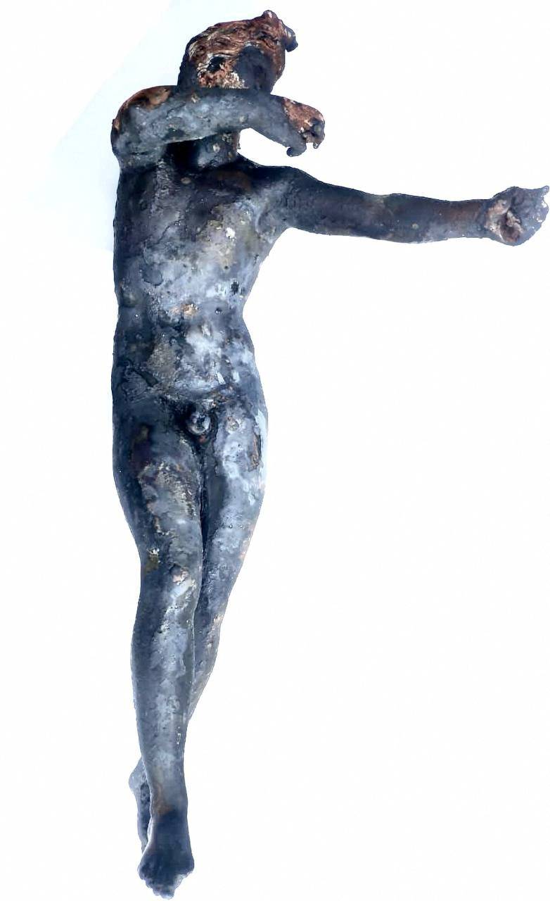 İtalya'da 'sansasyonel' keşif: 2 bin 300 yıllık heykeller bulundu 7
