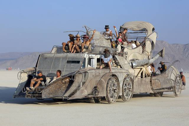 'Burning Man' festivalindeki karpuz heykeline sansür: 'Antisemitik' bulundu 3