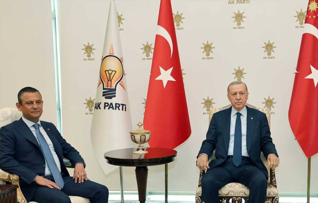 Fotoğraflarla Özgür Özel-Tayyip Erdoğan buluşması: Görüşme kaçıncı katta yapıldı, masada hangi konular var? 4