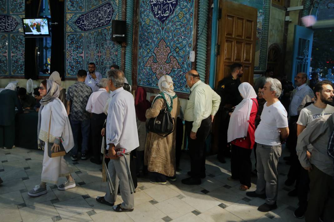Fotoğraflarla İran Cumhurbaşkanlığı seçimi 11
