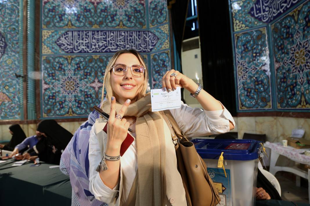Fotoğraflarla İran Cumhurbaşkanlığı seçimi 9