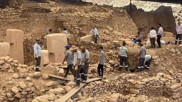 Göbeklitepe'de ağaç dikme iddiasına kazı başkanından yalanlama geldi 3