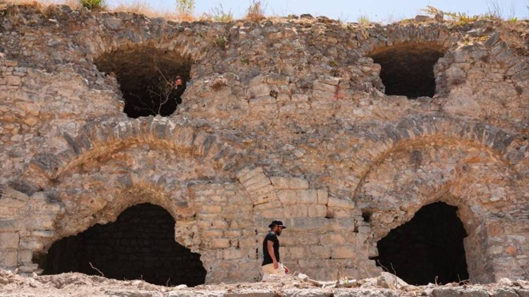 Efes'in kayıp kapısı 'Koressos' gün yüzüne çıkarıldı 1