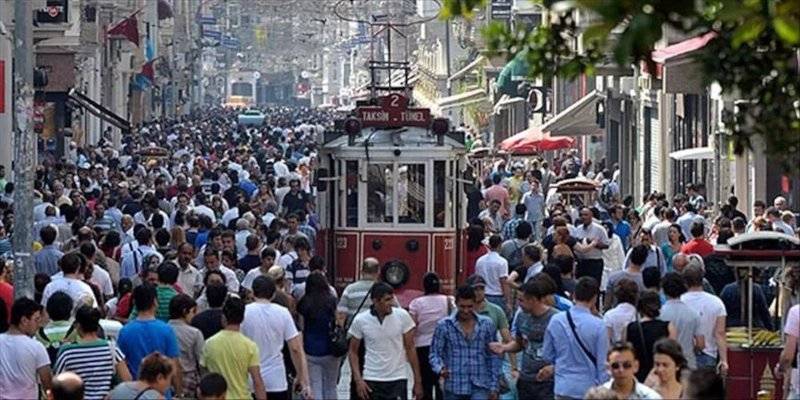 Türkiye'den yurt dışına göç yüzde 53 arttı, en çok gidenler 25-29 yaş grubu 5
