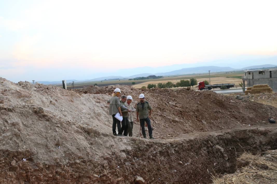 Narlı fayı üzerinde iki hendek açıldı: 'Komşu olan fayların ve illerin tehlike seviyesi yükselmiş durumda' 5