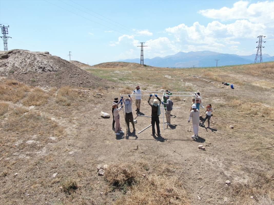 Kayıp şehir Puruşhanda'nın izinde: Afyon'daki kazılara Japon arkeologlar katıldı 22