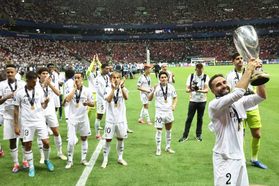 Real Madrid'in UEFA kutlamasından fotoğraflar: Arda Güler de karede 9