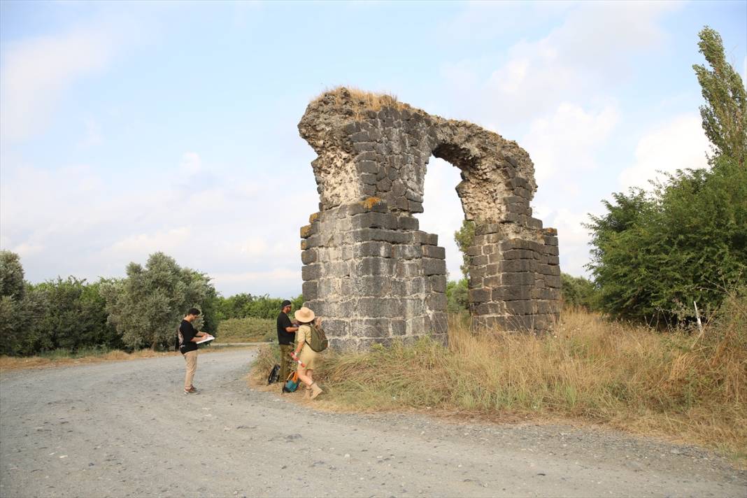 Epiphaneia Antik Kenti'ndeki Roma dönemi meclis binası restore ediliyor 6