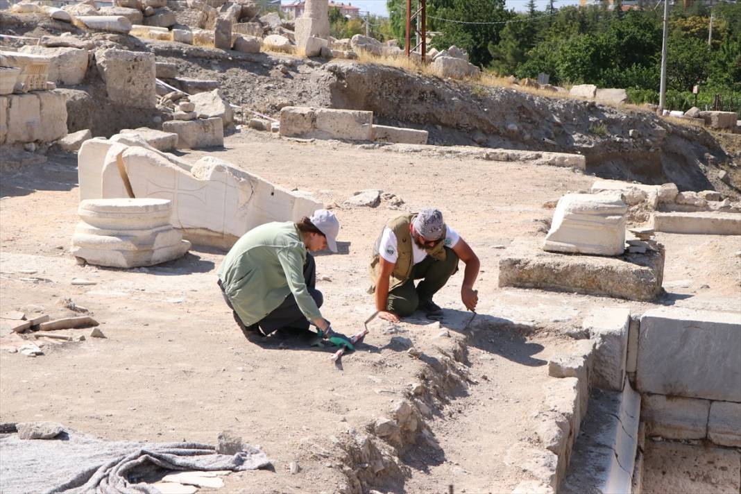 Tyana Antik Kenti'nde sekizgen planlı kilise gün yüzüne çıkarılıyor 10