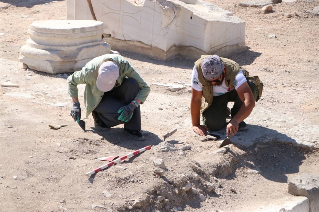 Tyana Antik Kenti'nde sekizgen planlı kilise gün yüzüne çıkarılıyor 12