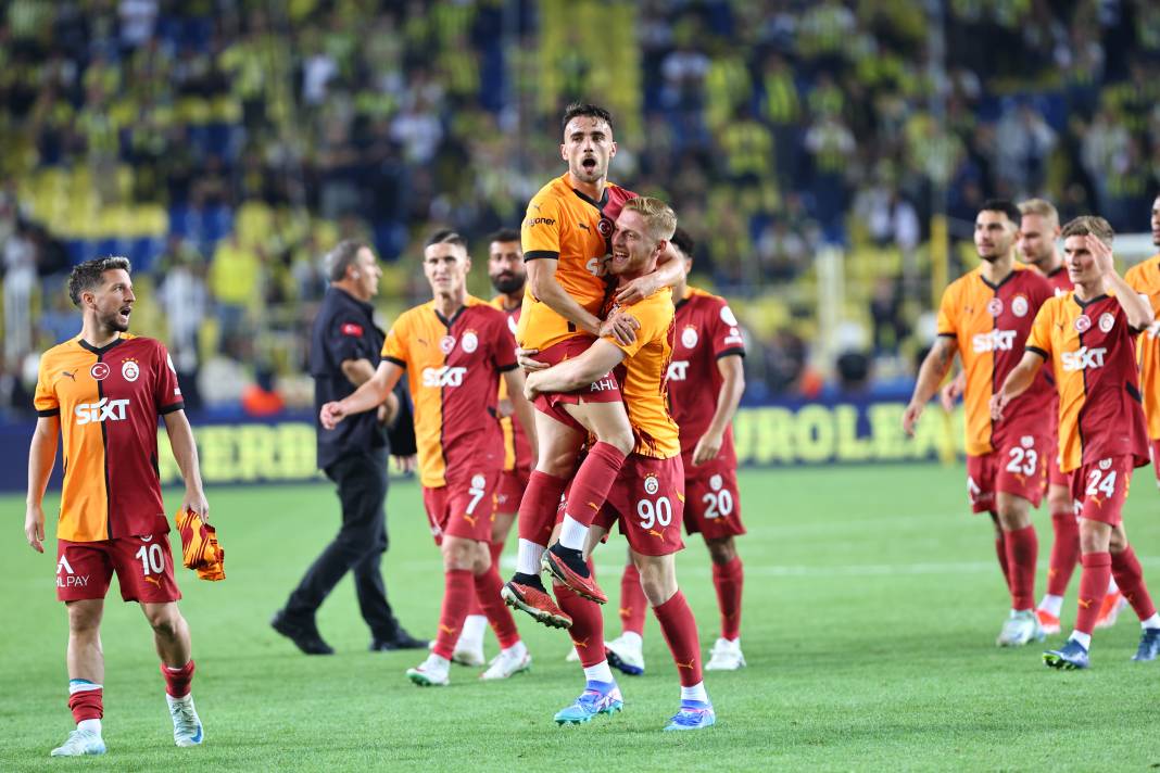 Fenerbahçe - Galatasaray maçından kareler: 'Bizim için rahat bir maç oldu' 13