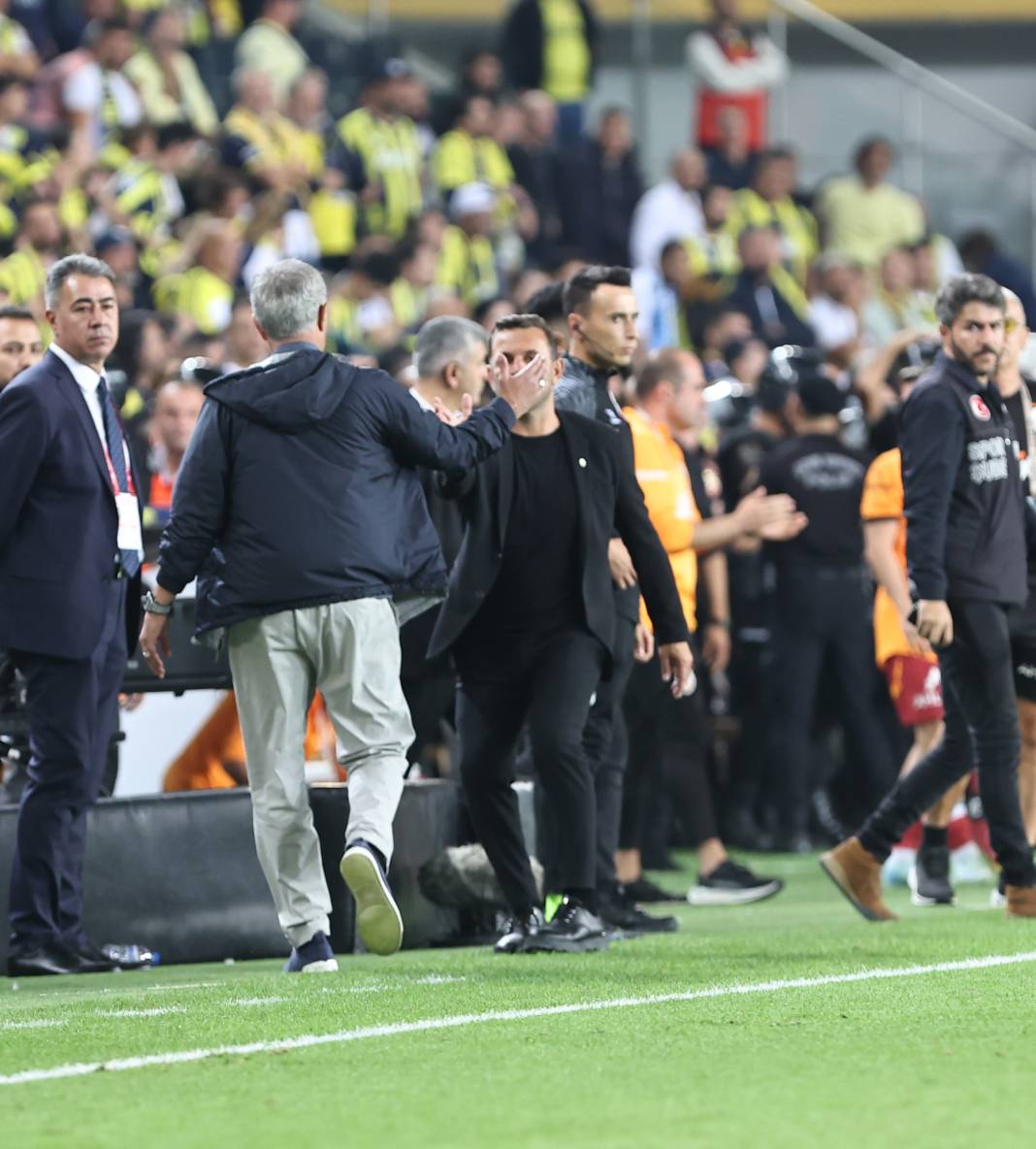 Fenerbahçe - Galatasaray maçından kareler: 'Bizim için rahat bir maç oldu' 4