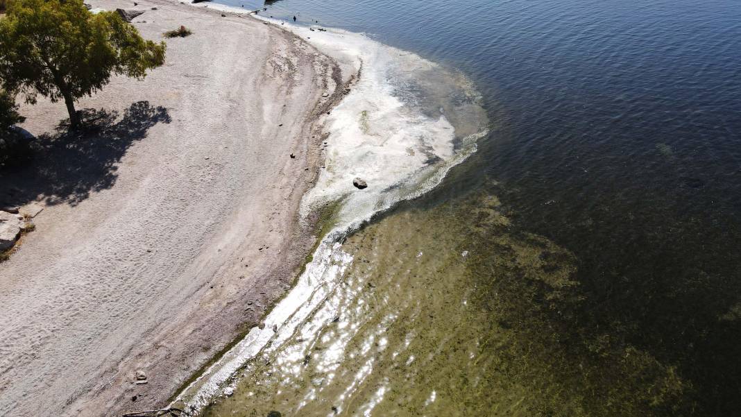 Ege Bölgesi'nin en büyük doğal gölü Bafa kuruyor: Sular 30 metre çekildi 9