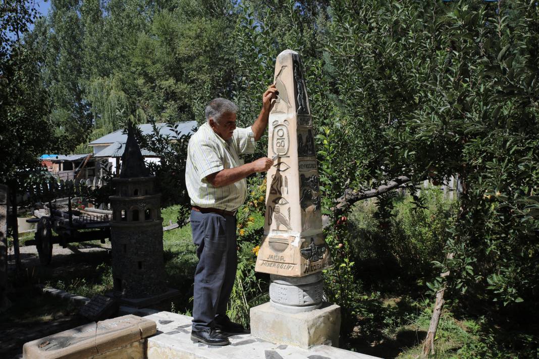 Ahlat taşından yaptığı minyatürlerle bahçesini müzeye dönüştürdü 2