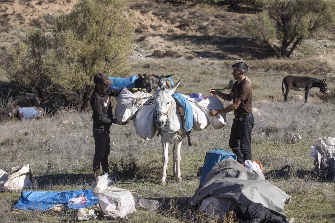 Dersim'de yayla sezonu bitti, koçerlerin zorlu dönüş yolculuğu başladı 5