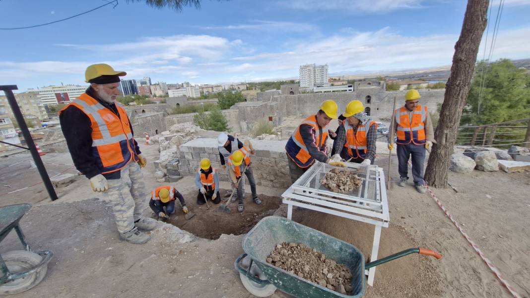 Amida Höyük’te 5 bin yıllık mühür bulundu 3