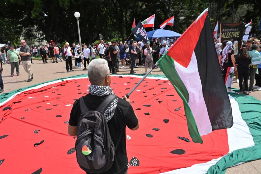 7 Ekim'in birinci yıl dönümü: Berlin'den Cakarta'ya yüz binler 'özgür Filistin' için sokakta 7