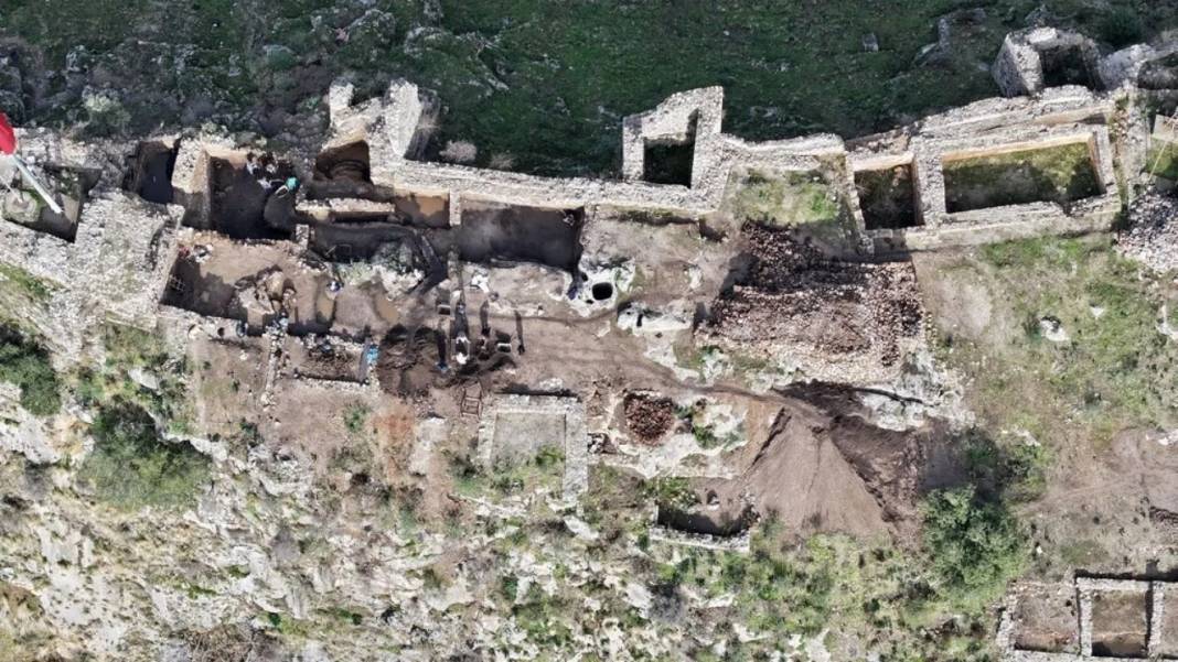 Fethiye kalesinden çıkan buluntular 2 bin 600 yıllık tarihe ışık tutuyor 1