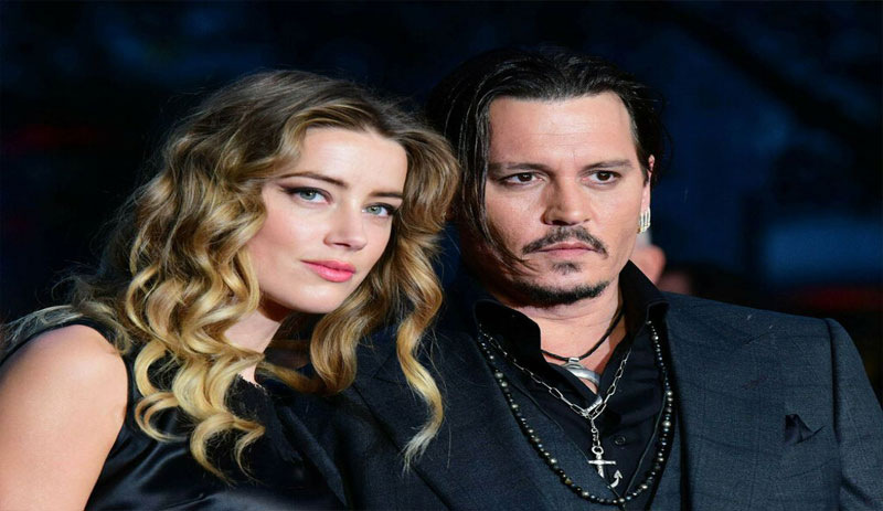 Johnny Depp parmağını kendisi kesmiş