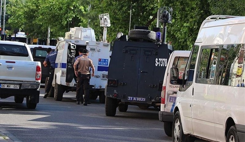 Diyarbakır'da operasyon: Gözaltılar var