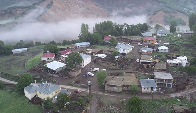 Bingöl depreminde son durum: 1 ölü, 18 yaralı
