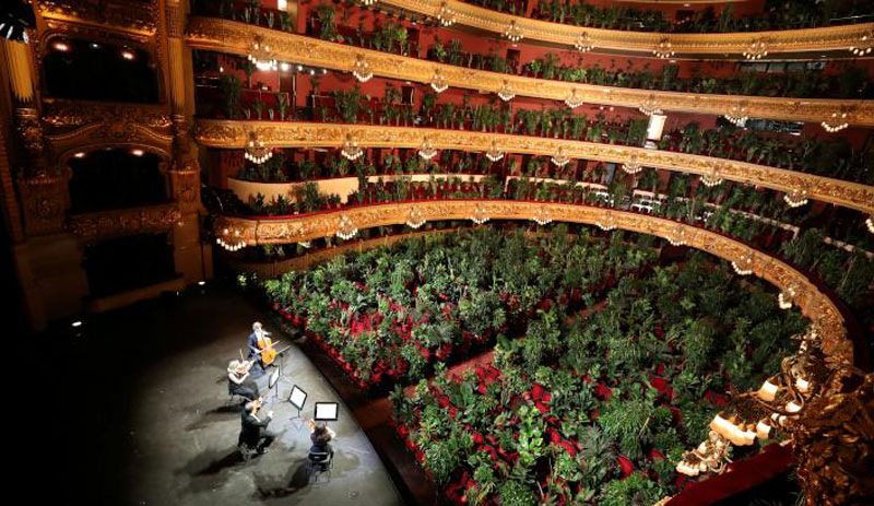 Barcelona operası ilk konserini bitkilere verdi