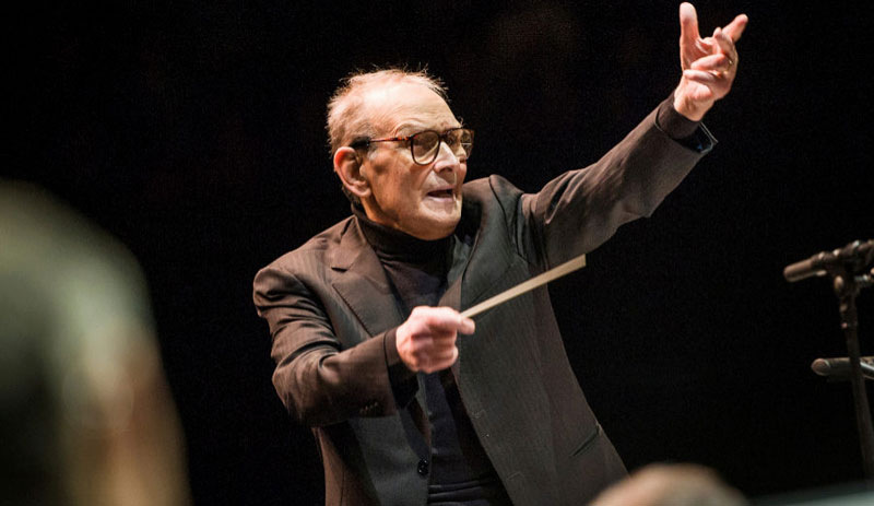 Film müziklerinin efsane bestecisi Ennio Morricone öldü