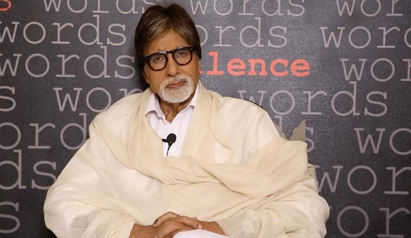 Dünyaca ünlü Bollywood yıldızı Amitabh Bachchan Covid-19'a yakalandı