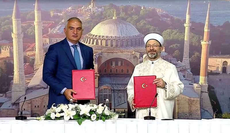 Hükümet Ayasofya için Diyanet ile işbirliği protokolü imzaladı