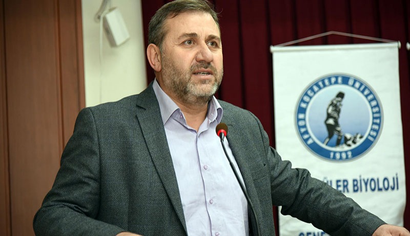 Türk Tarih Kurumu Başkanı, 'pişman olan darbecileri kazanmamız gerekir' sözlerinden dolayı özür diledi