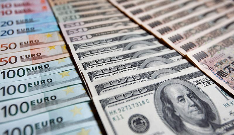 Gözler yarınki Merkez Bankası faiz kararında: Dolar 7,35, euro 8,77 seviyesinde