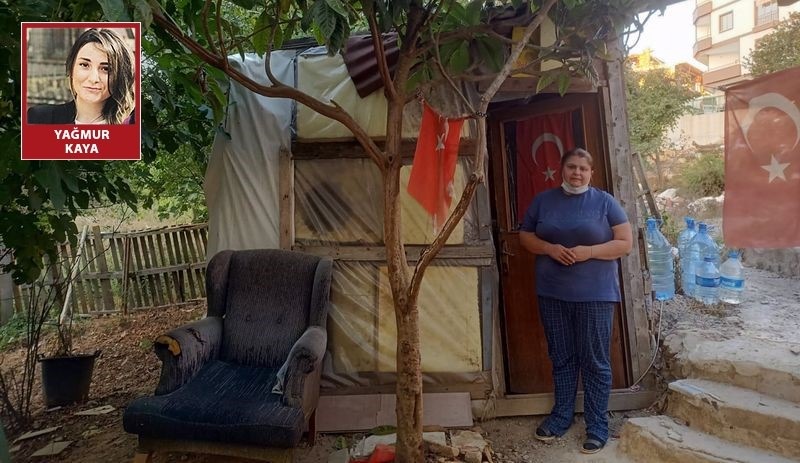 Yıkılan evinin enkazı üzerinde mücadele eden Suna Duman: 2 yıldır bir harabenin içinde yaşıyorum
