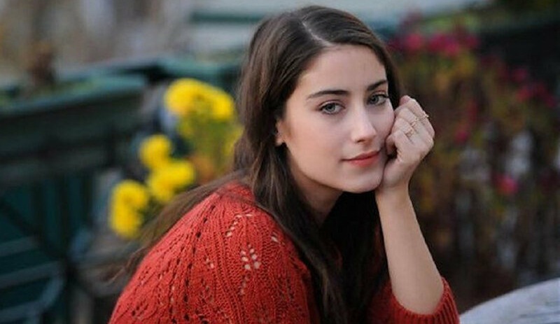 Hazal Kaya: Bırakın çocukları, köpeklerimizin bile sahibi değiliz