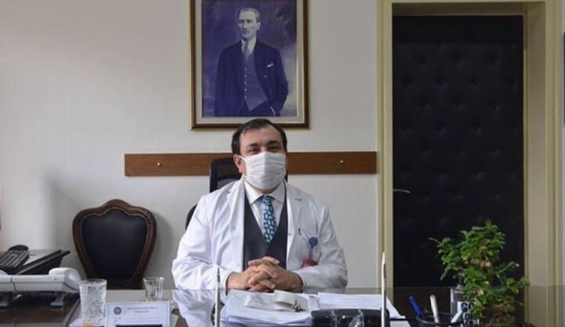Sağlık çalışanlarının koşulları konusunda uyaran Bilim Kurulu üyesi Corona'ya yakalandı
