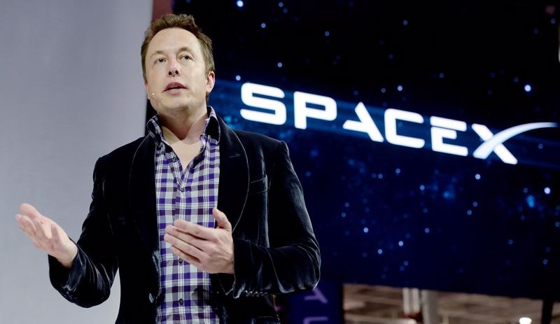 Elon Musk, Mars'a ne zaman insan gönderileceğini açıkladı