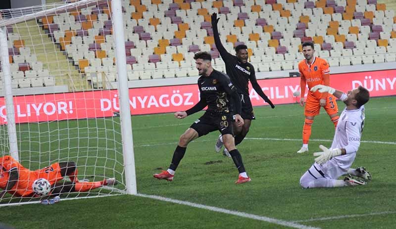 Son şampiyon Başakşehir, Malatyaspor'a takıldı