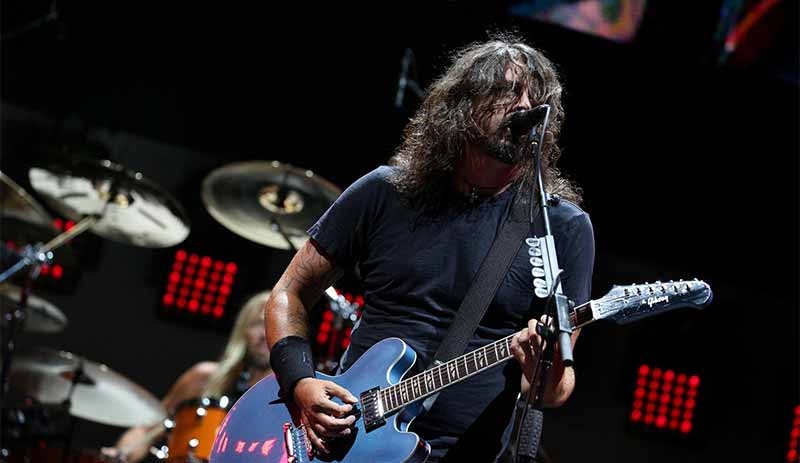 Foo Fighters 2021'e yeni şarkıyla girdi