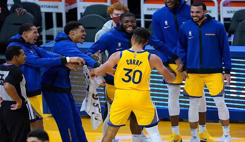 Curry'nin rekor performansı Kobe'yi hatırlattı