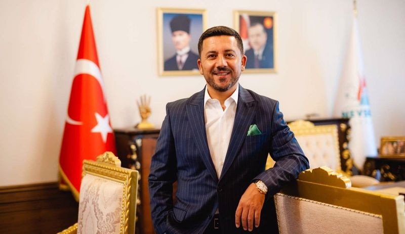 'Yolsuzluğu araştıran belediye başkanı Ankara'ya çağrıldı, ya istifa et ya dosyayı kapat baskısı yapıldı'