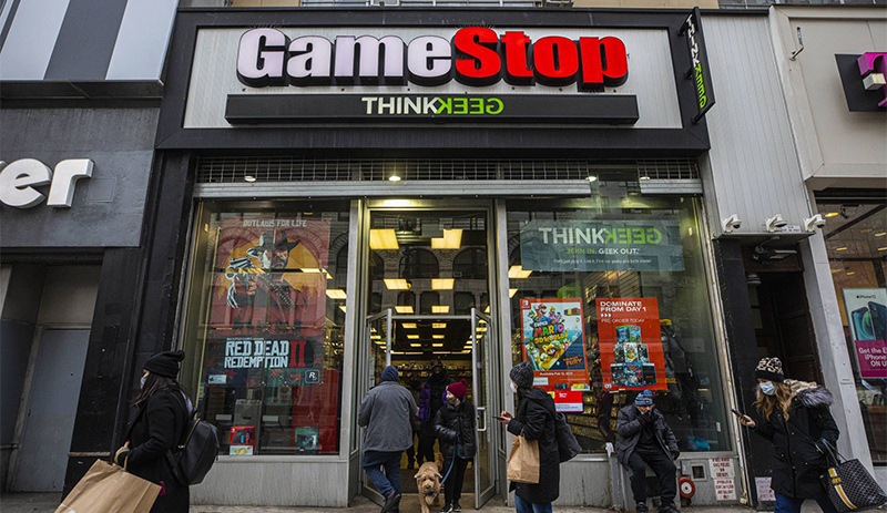Hedge fonların savaşı Wall Street'i salladı, GameStop hisselerine yasak geldi, yatırımcı isyan etti