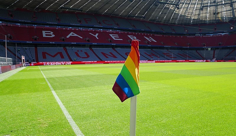 Bayern Münih resmi Twitter hesabı, LGBTİ+ paylaşımına tepki gösteren kullanıcıya yanıt verdi: Bye bye