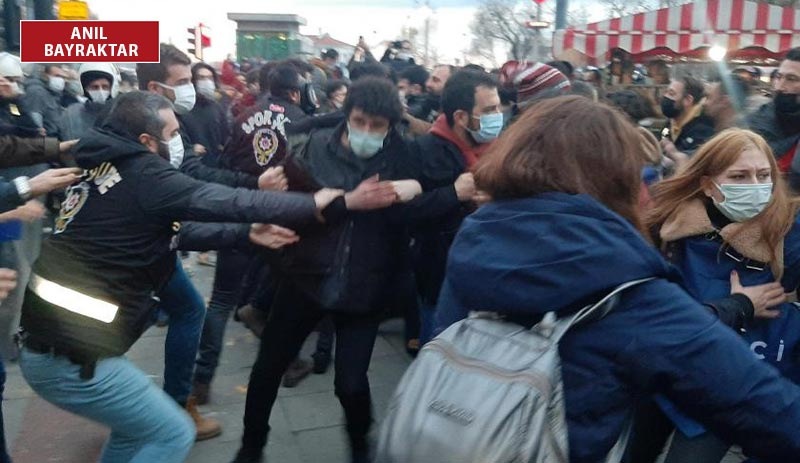 Kadıköy'de Boğaziçi eylemlerine katılanlar anlattı: Çıplak arama dayatması, ev hapsi, hukuk dışı kararlar